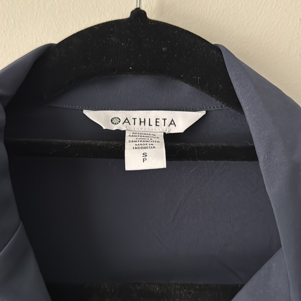 NWT Athleta Navy Avenue Romper, Size Small - Picture 3 of 10